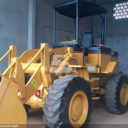 PÁ CARREGADEIRA CATERPILLAR 930T