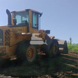 PÁ CARREGADEIRA VOLVO L70F